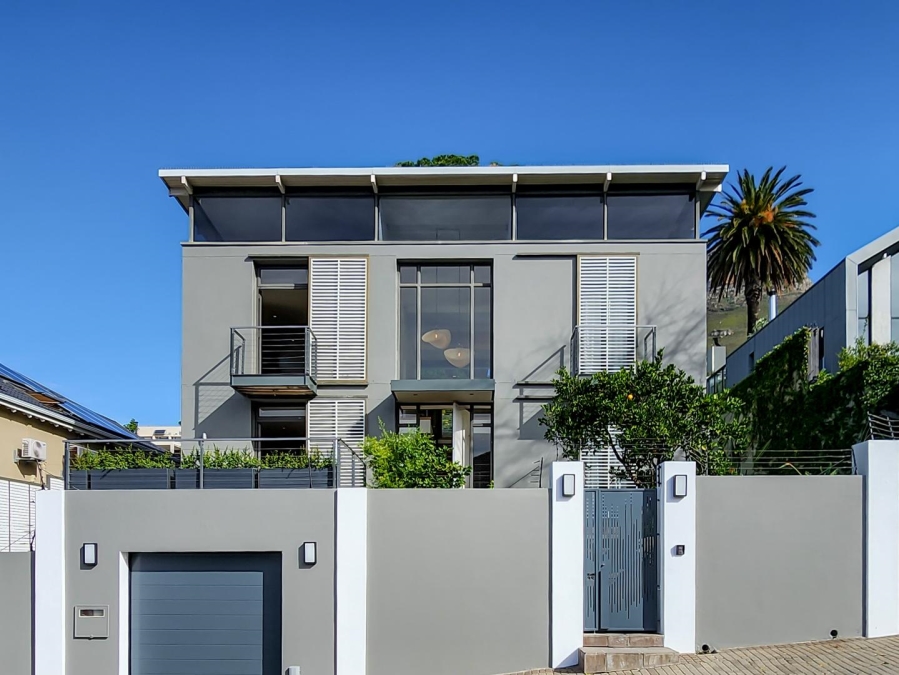 To Let 4 Bedroom Property for Rent in Tamboerskloof Western Cape